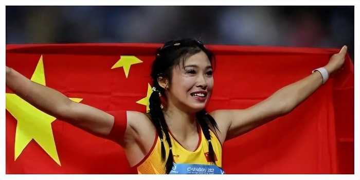 体坛颜值天花板吴艳妮，175cm的黄金臀腿比，秒杀内娱女星！